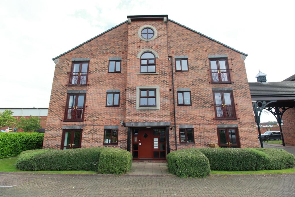 Main image of property: Kingston Street, Hull