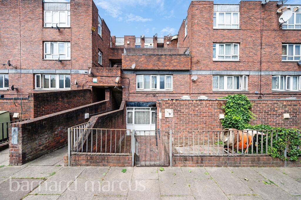 Main image of property: Carlton Grove, London
