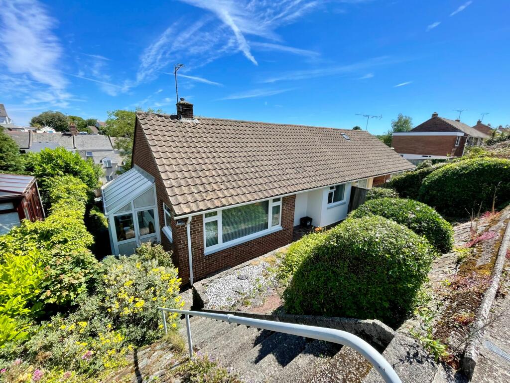 2 bedroom semidetached bungalow for sale in Torquay, TQ1