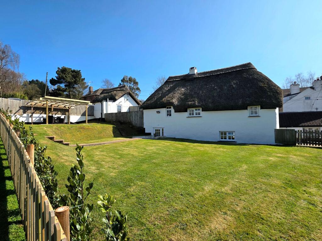 Main image of property: Stokeinteignhead, Newton Abbot