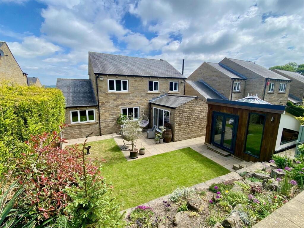 Main image of property: Blacksmiths Fold, Almondbury, Huddersfield