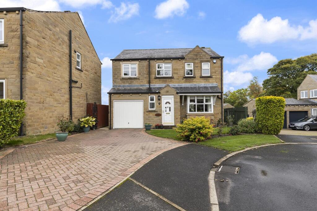 Main image of property: Blacksmiths Fold, Almondbury, Huddersfield
