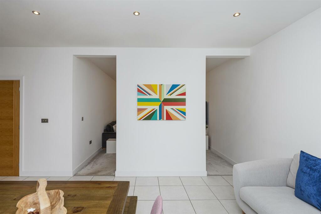 Additional property image - Snelsins Road, Cleckheaton