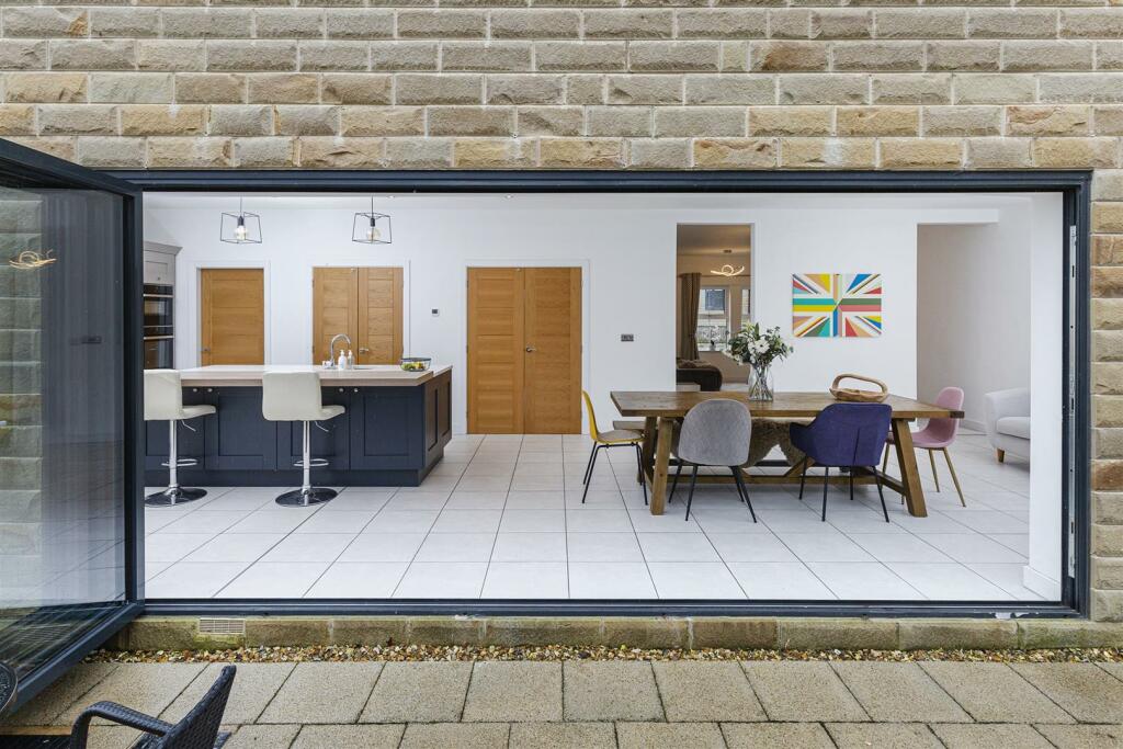 Additional property image - Snelsins Road, Cleckheaton