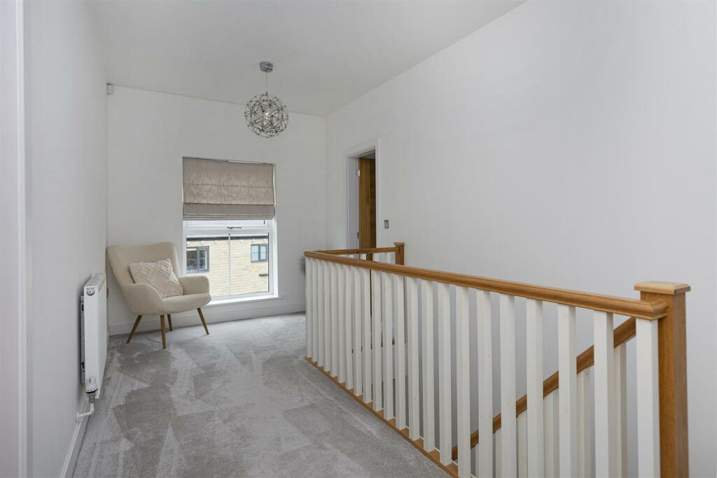 Additional property image - Snelsins Road, Cleckheaton