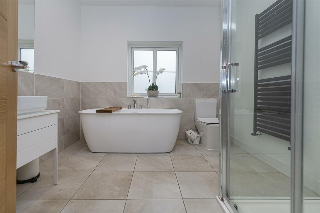 Additional property image - Snelsins Road, Cleckheaton