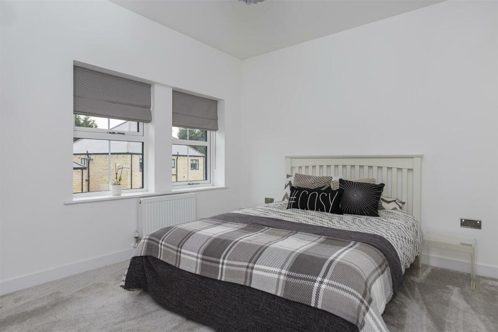 Additional property image - Snelsins Road, Cleckheaton