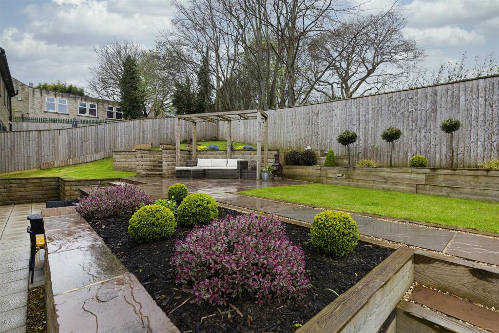 Additional property image - Snelsins Road, Cleckheaton