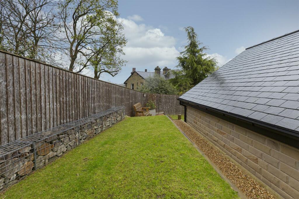 Additional property image - Snelsins Road, Cleckheaton