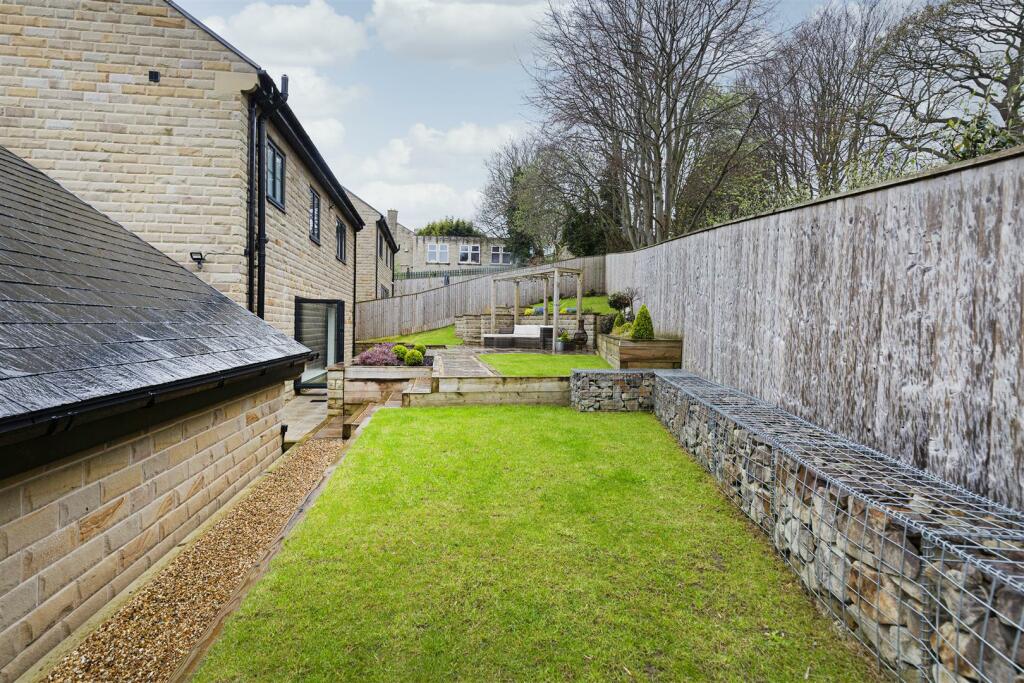 Additional property image - Snelsins Road, Cleckheaton