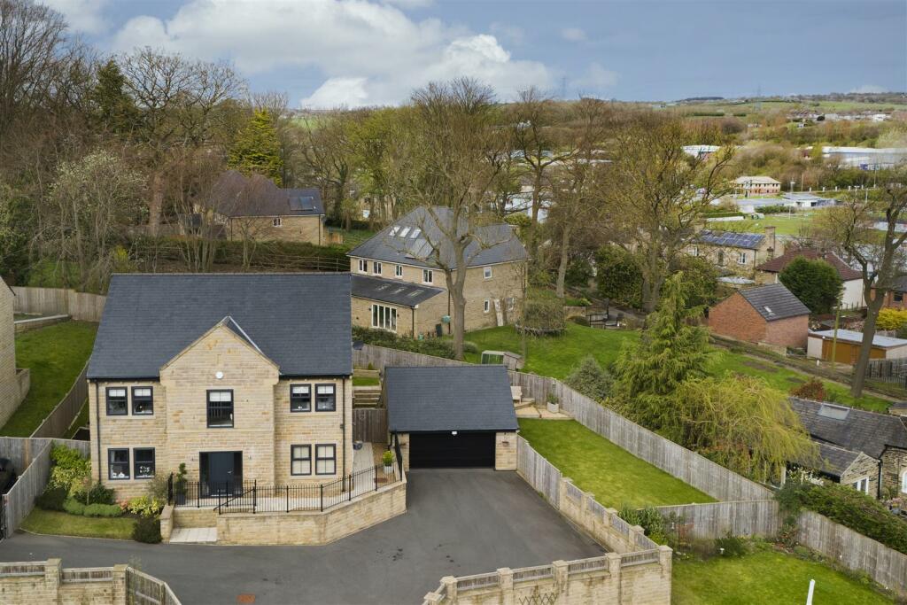 Additional property image - Snelsins Road, Cleckheaton