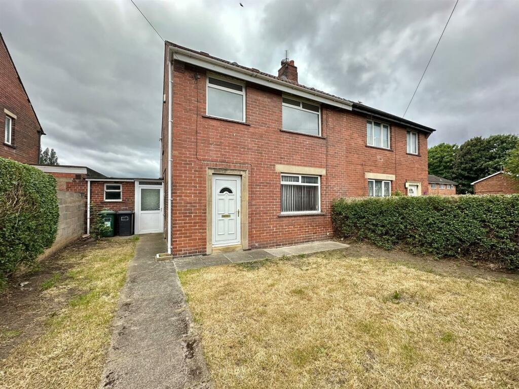 3 bedroom semidetached house for sale in Lee Road, Ravensthorpe