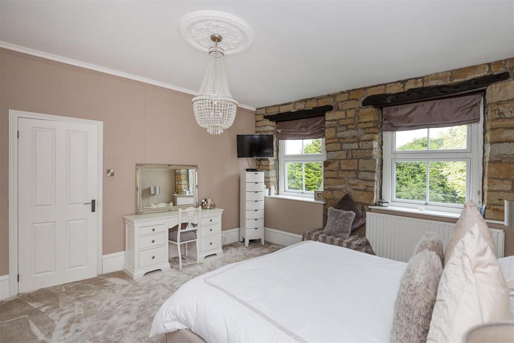 Additional property image - Upper Lane, Gomersal, Cleckheaton