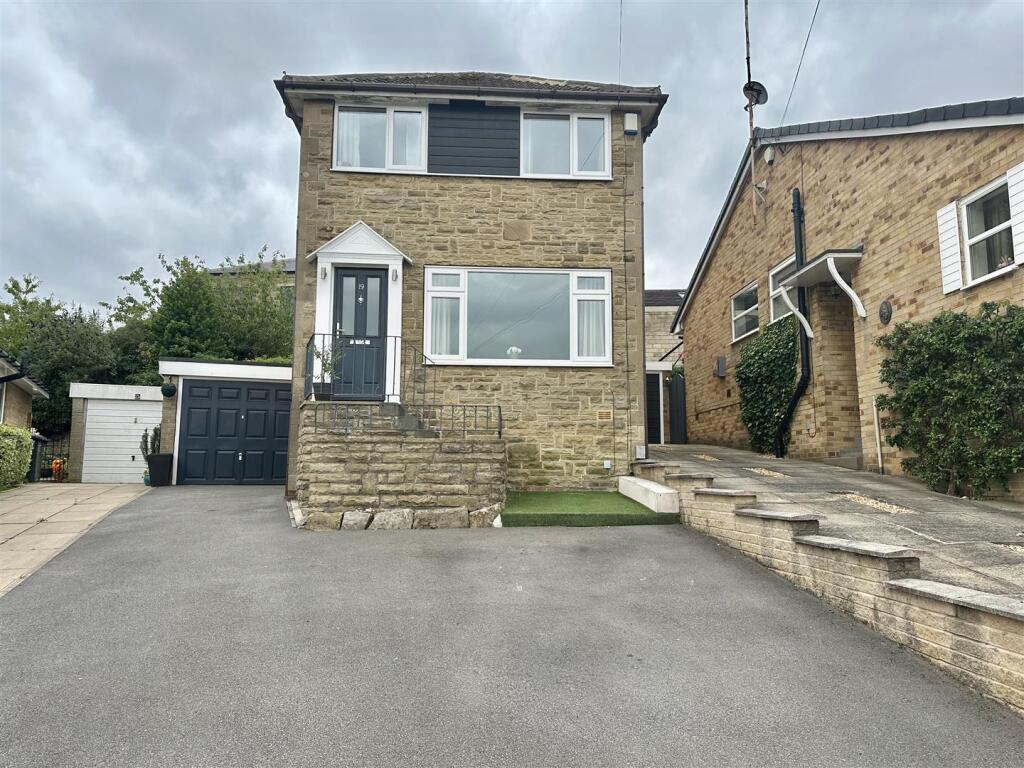 Main image of property: Park Avenue, Liversedge