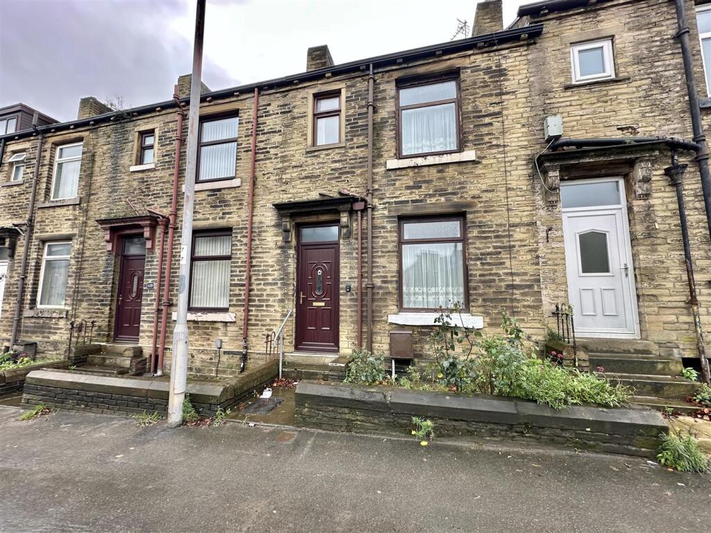 Main image of property: Cleckheaton Road, Low Moor, Bradford