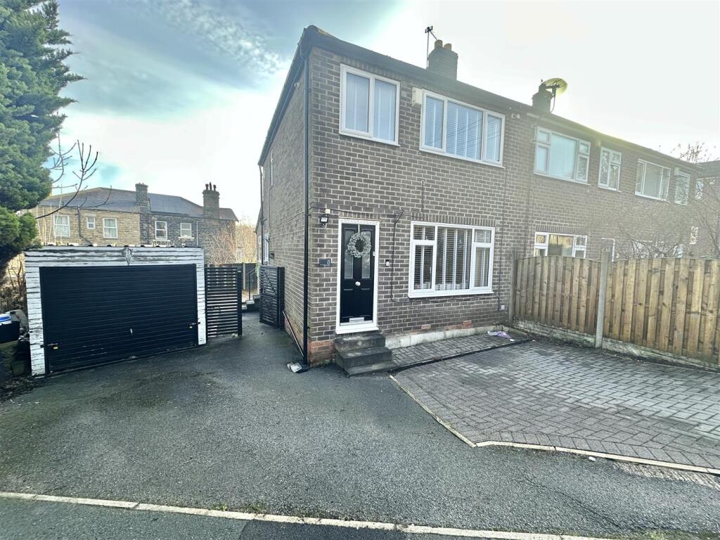 Main image of property: Ebury Close, Batley