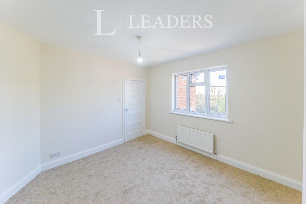 Additional property image - High Street