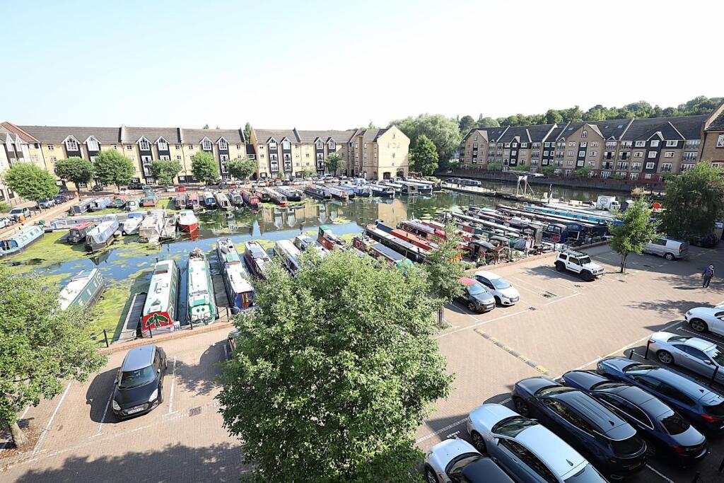 Main image of property: Evans Wharf, Hemel Hempstead
