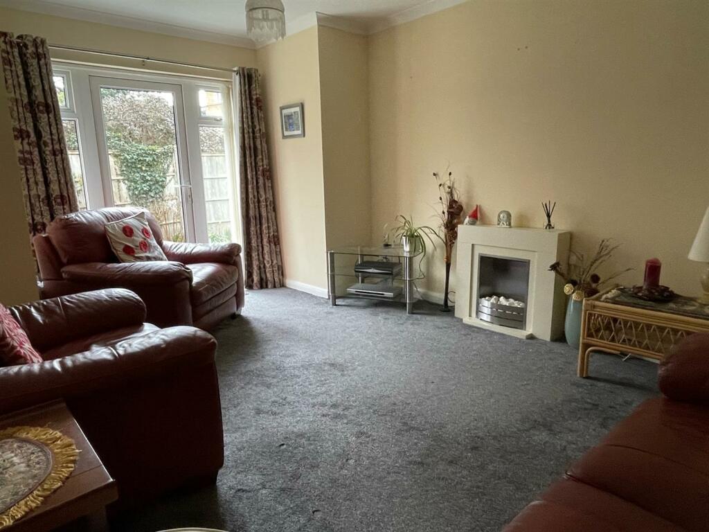 2 bedroom retirement property for sale in Monks Way, BurnhamOnSea, TA8