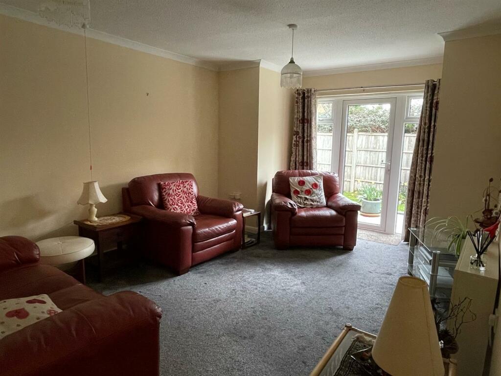 2 bedroom retirement property for sale in Monks Way, BurnhamOnSea, TA8