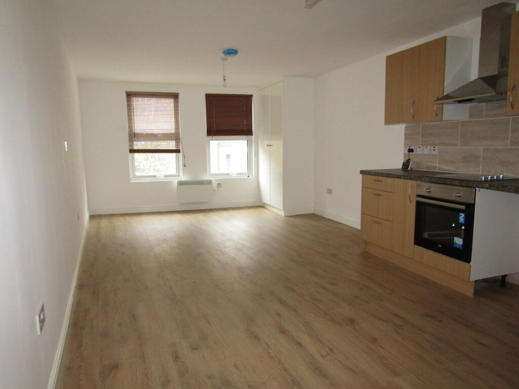 Main image of property: High Street, Chatham. ME4