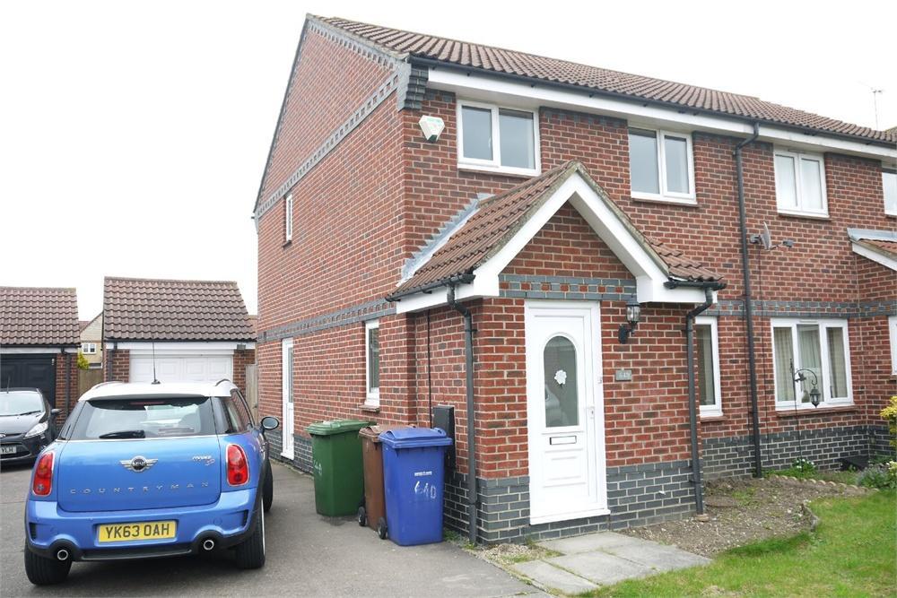3 bedroom semidetached house for rent in Cruick Avenue, SOUTH OCKENDON
