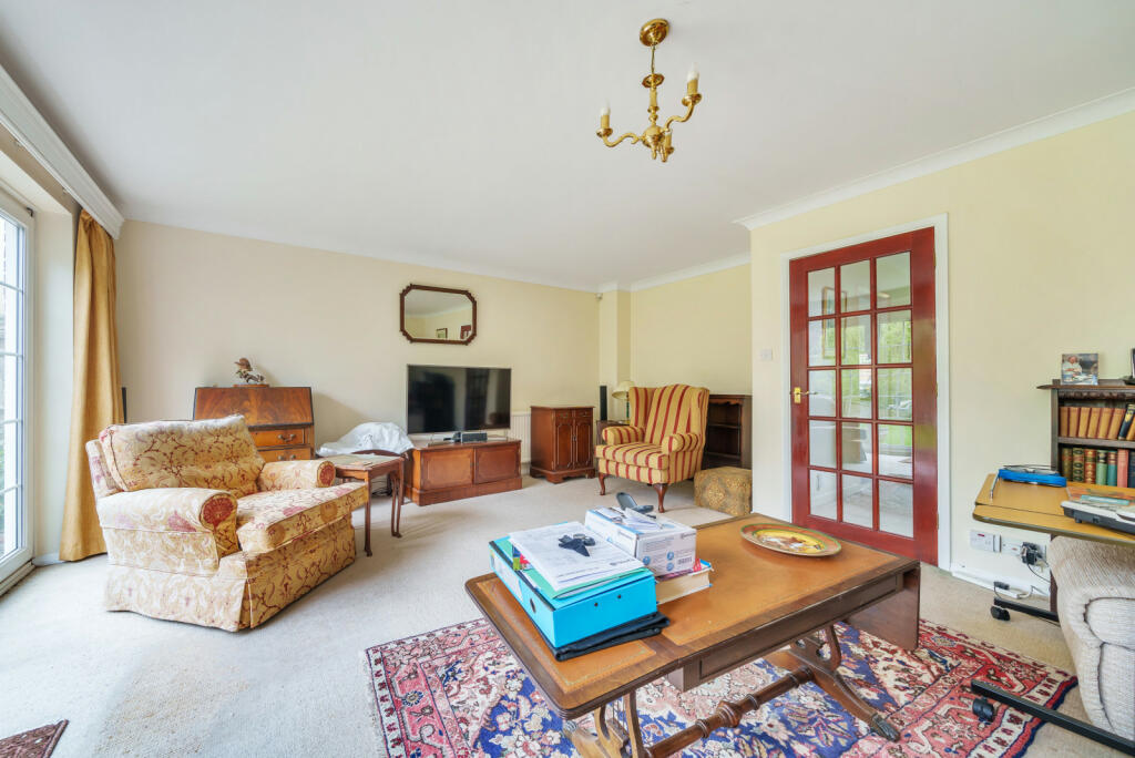 4 bedroom detached house for sale in Riverside Gardens, Old Woking