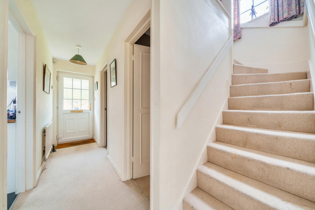 4 bedroom detached house for sale in Riverside Gardens, Old Woking