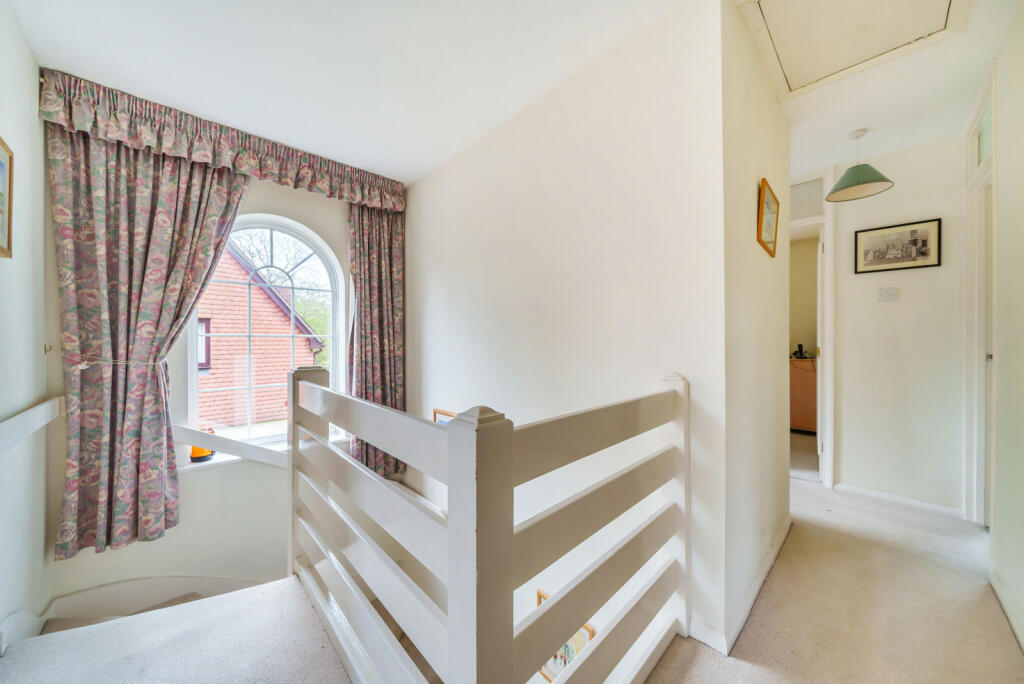 4 bedroom detached house for sale in Riverside Gardens, Old Woking