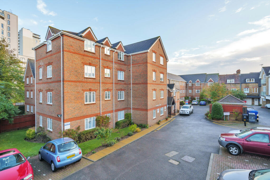 1 bedroom apartment for sale in York Road, Woking, GU22