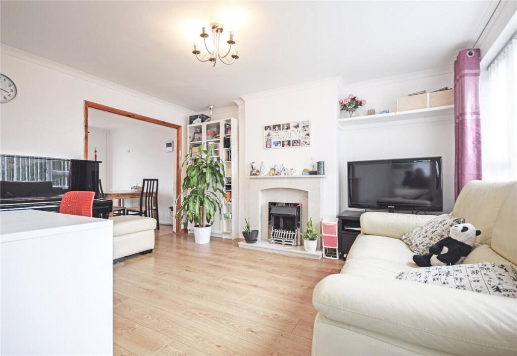 Additional property image - Foxs Way, Comberton, Cambridge, CB23