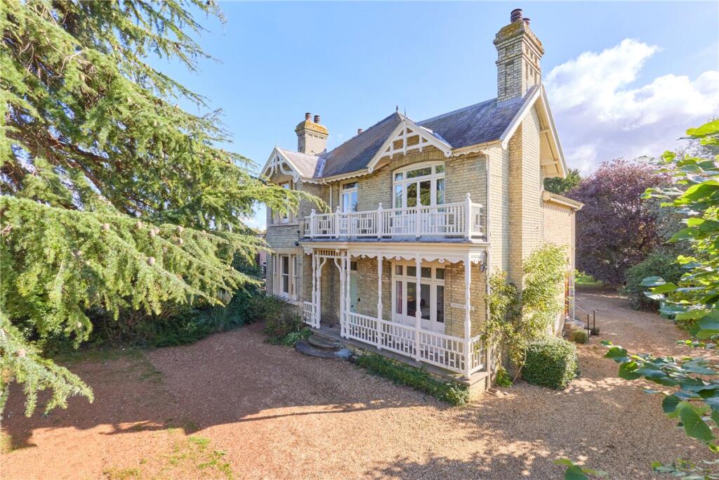 Main image of property: Station Road, Longstanton, Cambridge, CB24