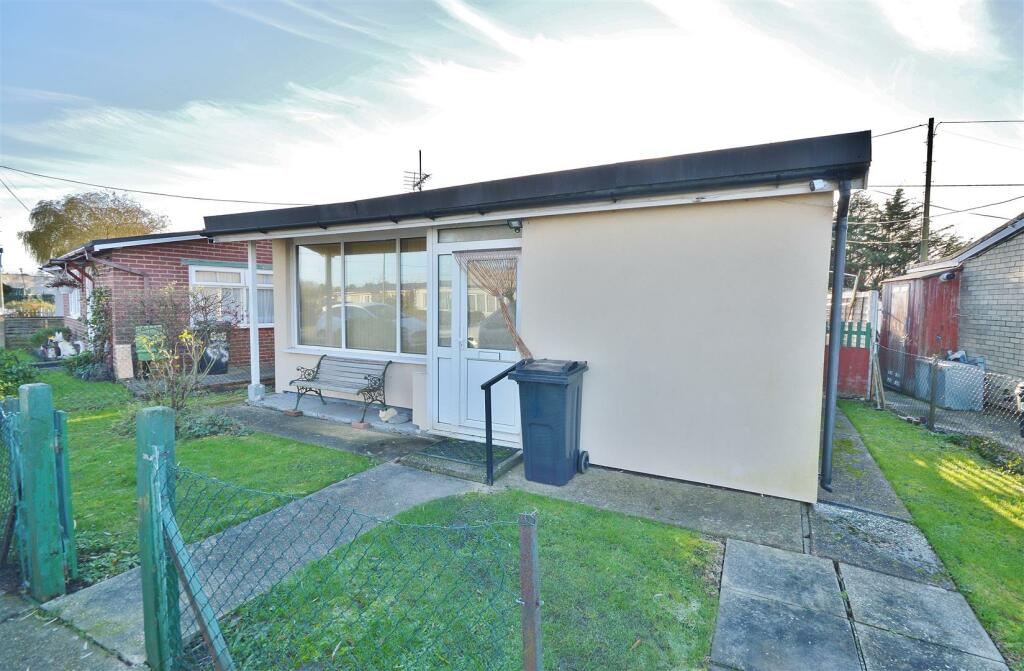 2 bedroom detached bungalow for sale in Colne Way, Point Clear Bay,, CO16