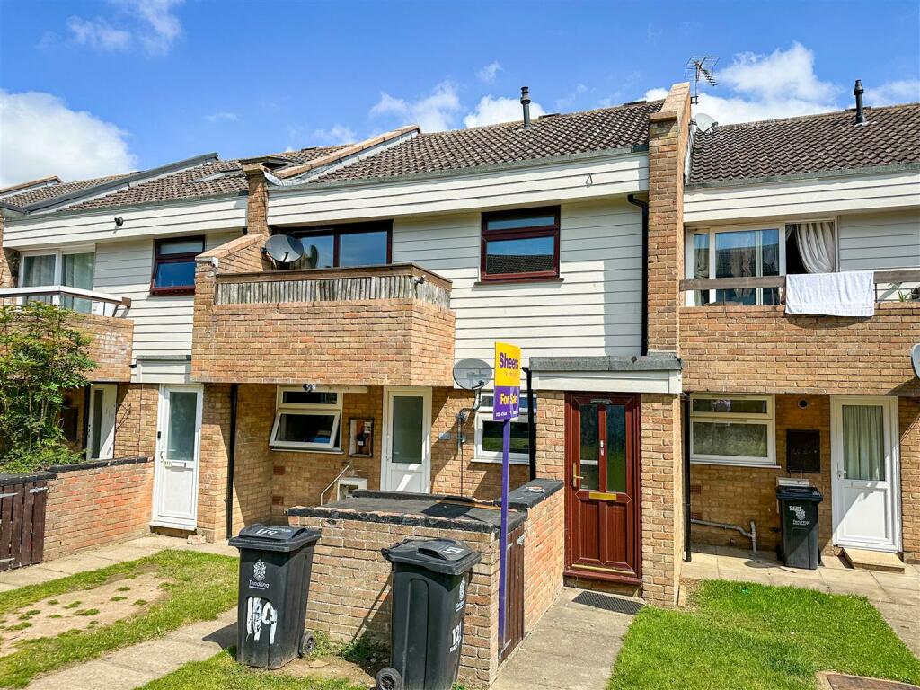 2 bedroom for sale in Knox Road, ClactonOnSea, CO15