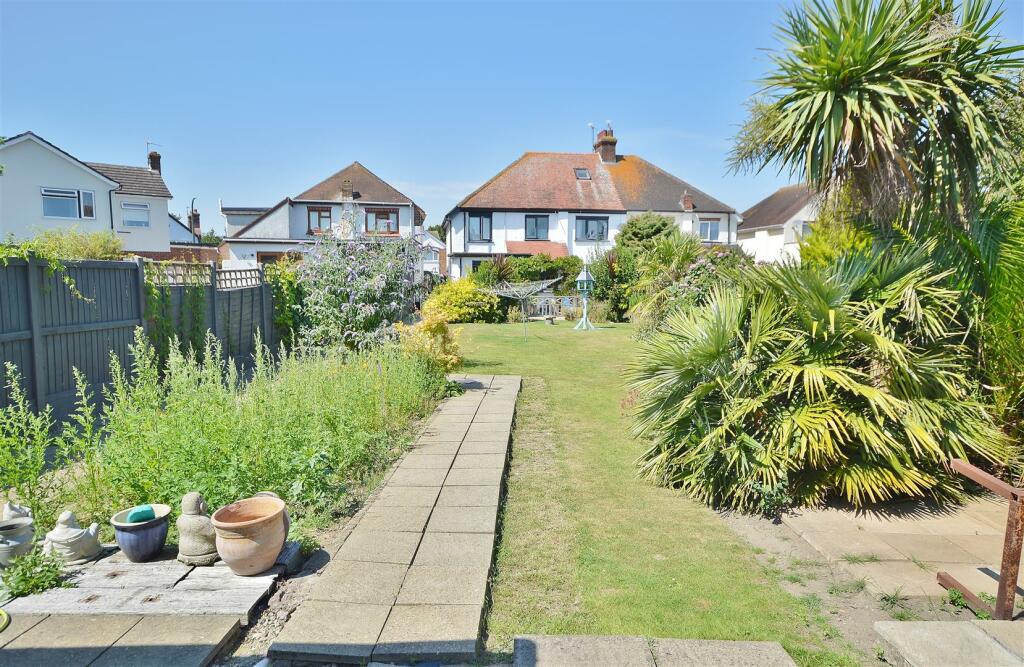 Additional property image - London Road, Clacton-On-Sea