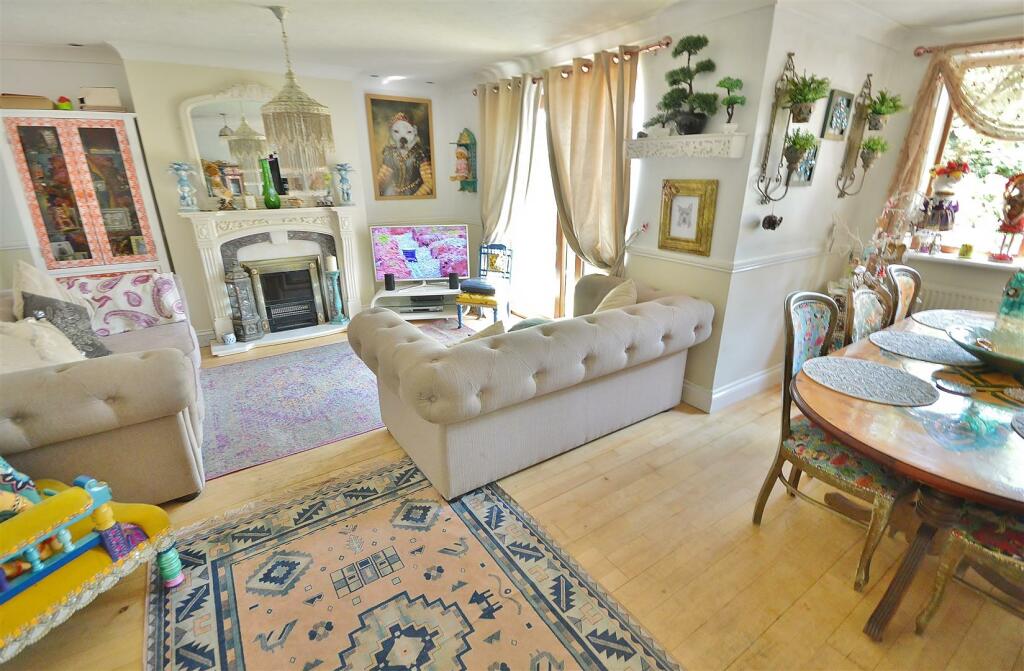 Additional property image - London Road, Clacton-On-Sea