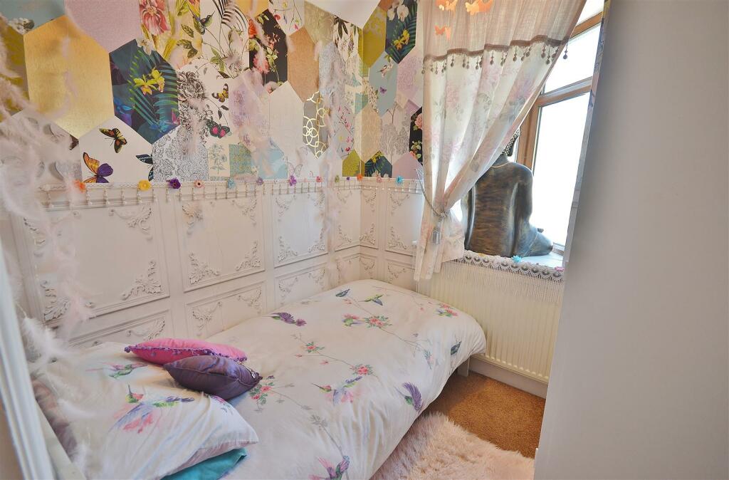 Additional property image - London Road, Clacton-On-Sea