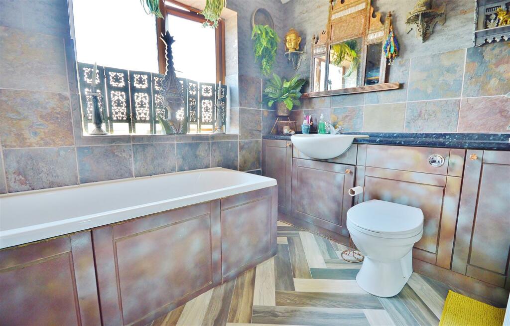 Additional property image - London Road, Clacton-On-Sea