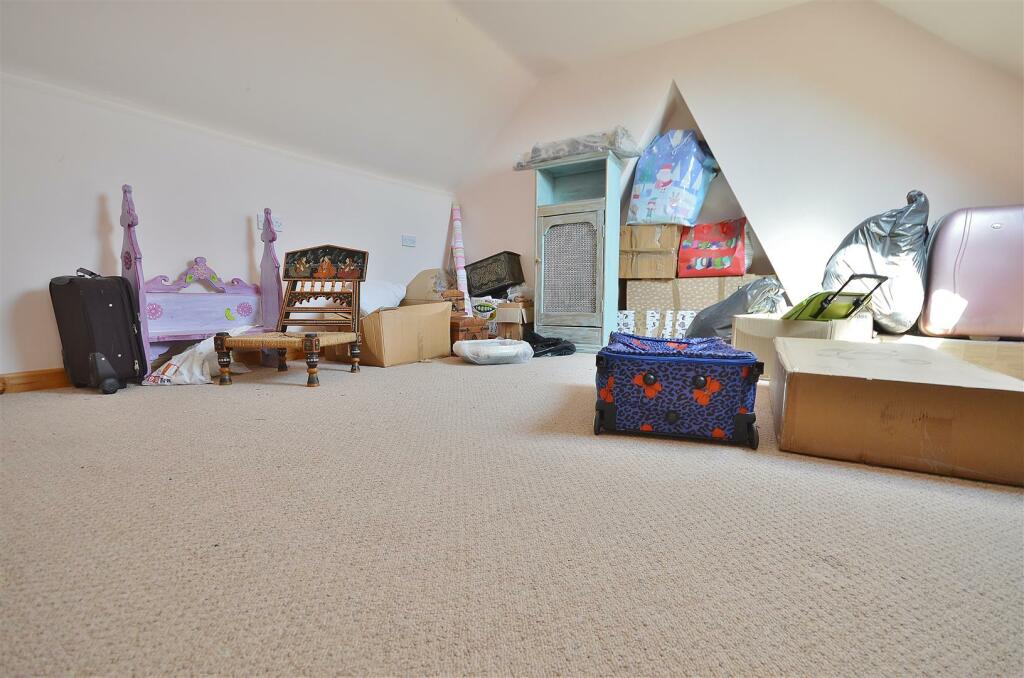 Additional property image - London Road, Clacton-On-Sea