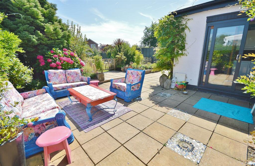 Additional property image - London Road, Clacton-On-Sea