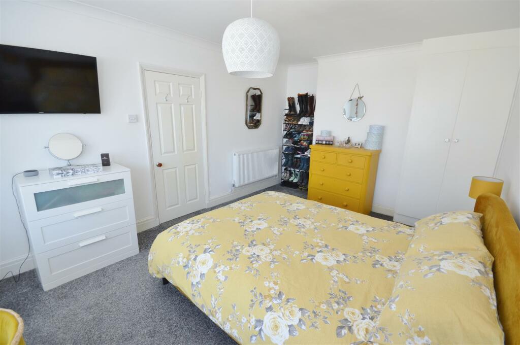 Additional property image - Ingarfield Road, Holland-On-Sea,