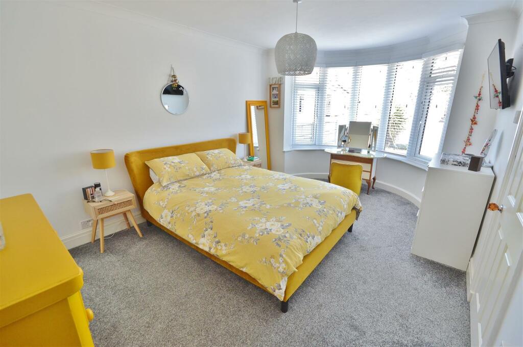 Additional property image - Ingarfield Road, Holland-On-Sea,