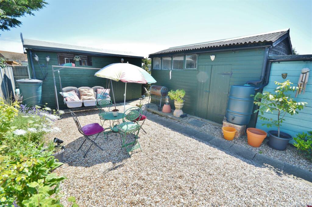 Additional property image - Ingarfield Road, Holland-On-Sea,