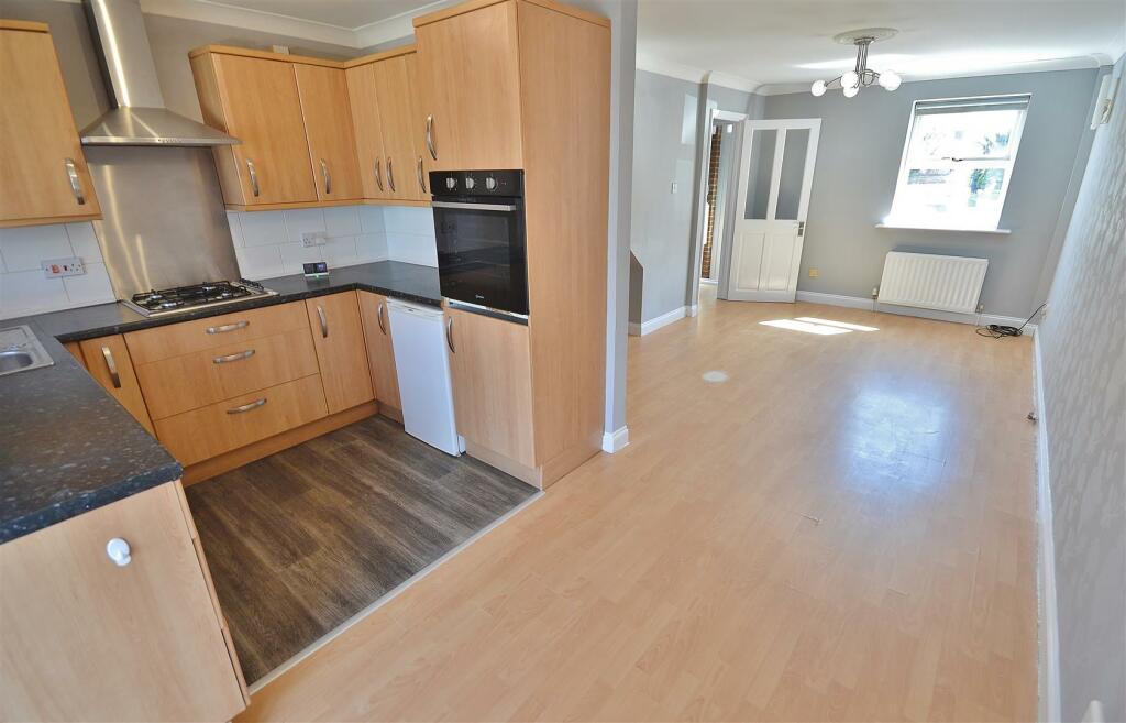 Additional property image - Weymouth Close, Clacton-On-Sea
