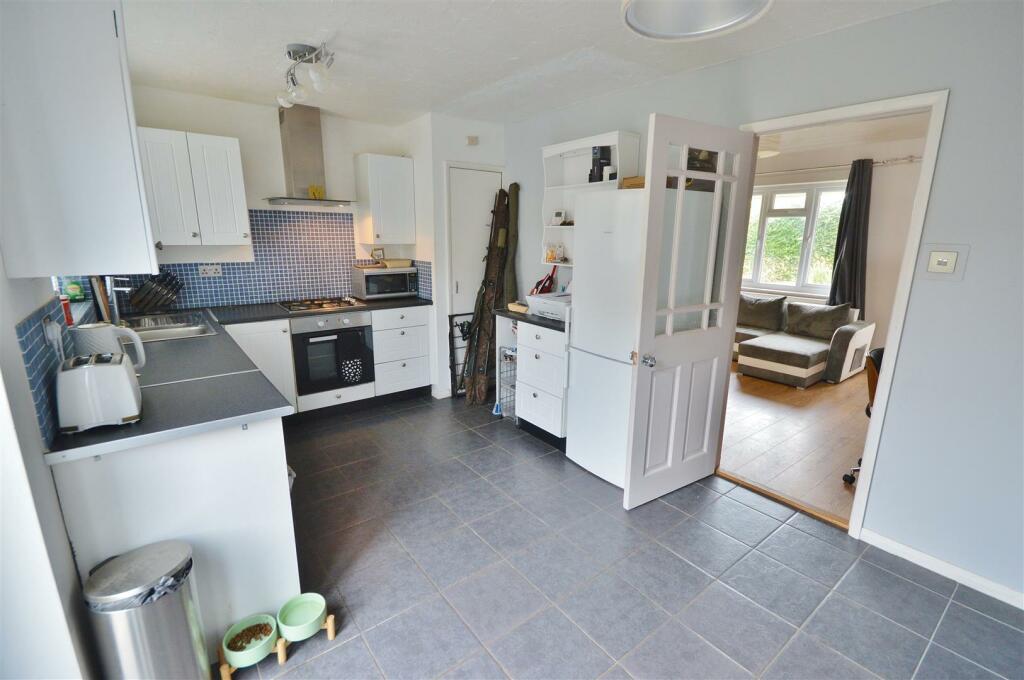Additional property image - Hampstead Avenue, Clacton-On-Sea