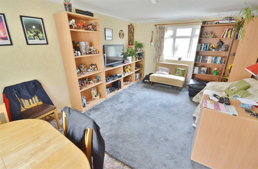 Additional property image - Dahlia Close, Clacton-On-Sea