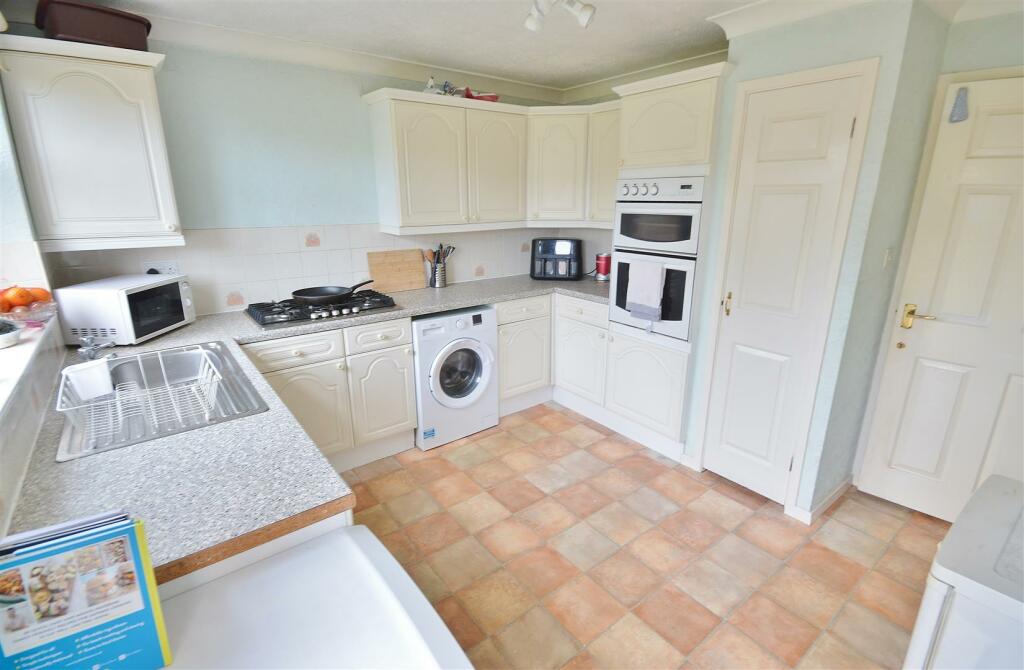 Additional property image - Dahlia Close, Clacton-On-Sea