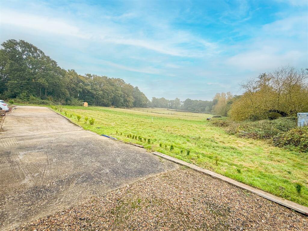 Additional property image - Brooklands View, Tenpenny Hill, Thorrington