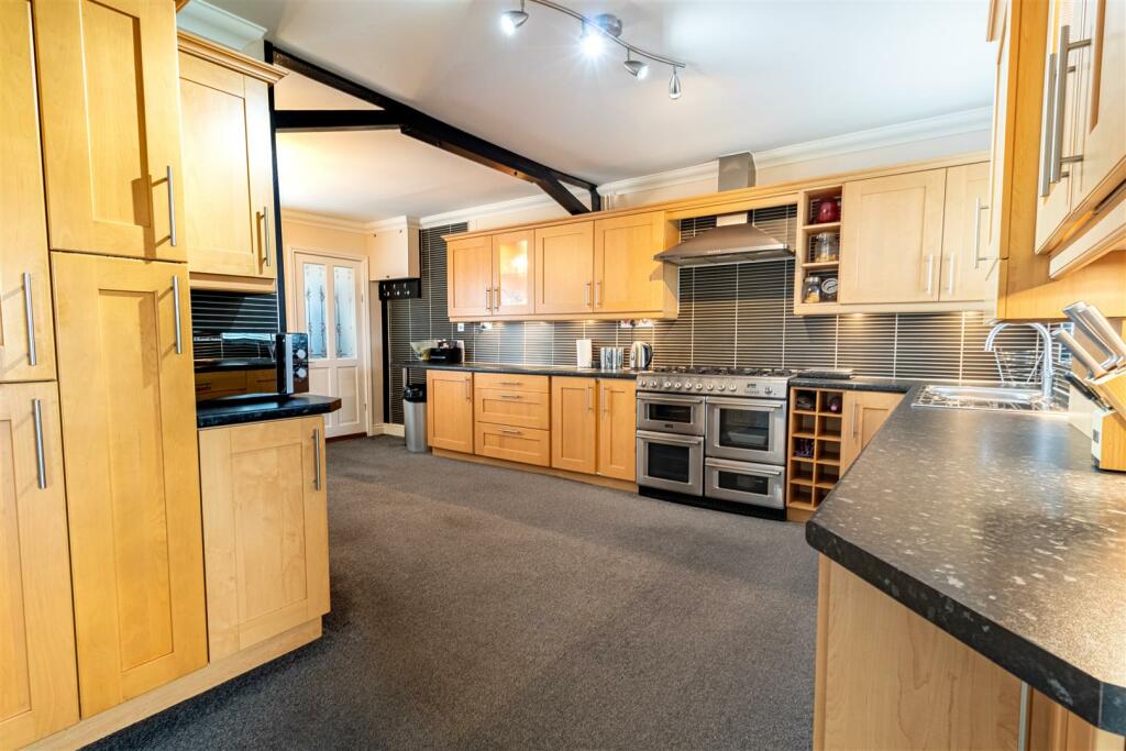 Additional property image - Harwich Road, Little Clacton