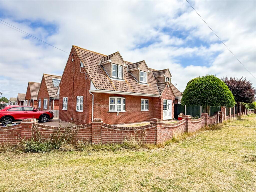 Main image of property: North Road, Great Clacton, Essex
